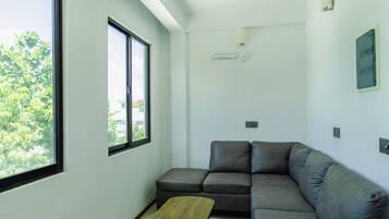 Deluxe Double or Twin Room, City View | Balcony