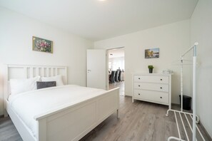 3 Schlafzimmer, Bügeleisen/Bügelbrett, WLAN, Bettwäsche