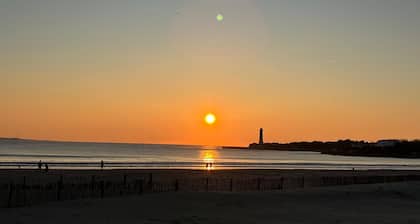 Charmant appartement en rez-de-chaussée à 150m de la plage