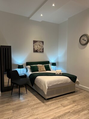 2 Schlafzimmer, Bügeleisen/Bügelbrett, kostenloses WLAN, Bettwäsche