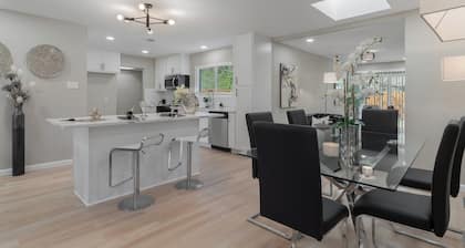 Charming, nicely furnished, 4-bedroom House in Richardson