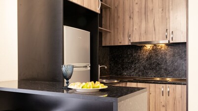 1BR Getaway w/ Pool & Sauna Access