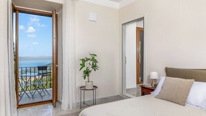 高級套房, 湖景 | 高級寢具、羽絨被、熨斗/熨衣板、免費無線上網