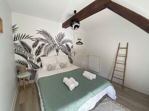 9 bedrooms, iron/ironing board, WiFi, bed sheets - Gîte de groupe dans maison de campagne région auray (Landaul)