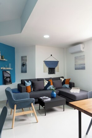 Comfort Apartment, Kitchen, City View | Living area | TV