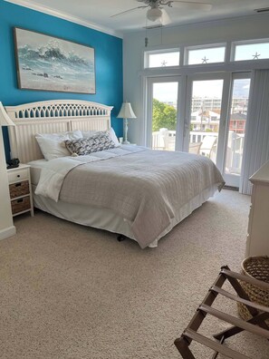 4 bedrooms, travel cot, free WiFi, bed sheets