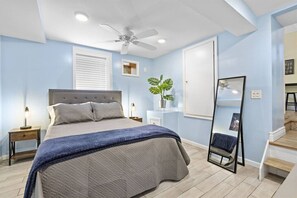 1 chambre, bureau, fer et planche à repasser, Wi-Fi gratuit