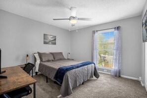 2 bedrooms, desk, iron/ironing board, travel cot