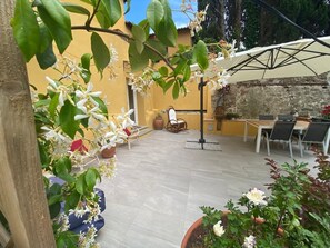 Ristorazione all'aperto