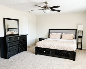 3 間睡房、熨斗/熨衫板、Wi-Fi、床單