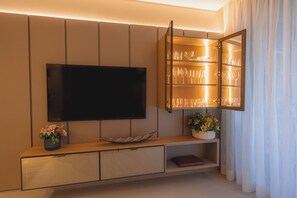 Suite | Living room
