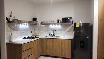 Klassiek appartement, balkon, uitzicht op heuvels | Privékeuken