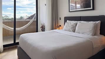 Appartement Confort, balcon, vue colline