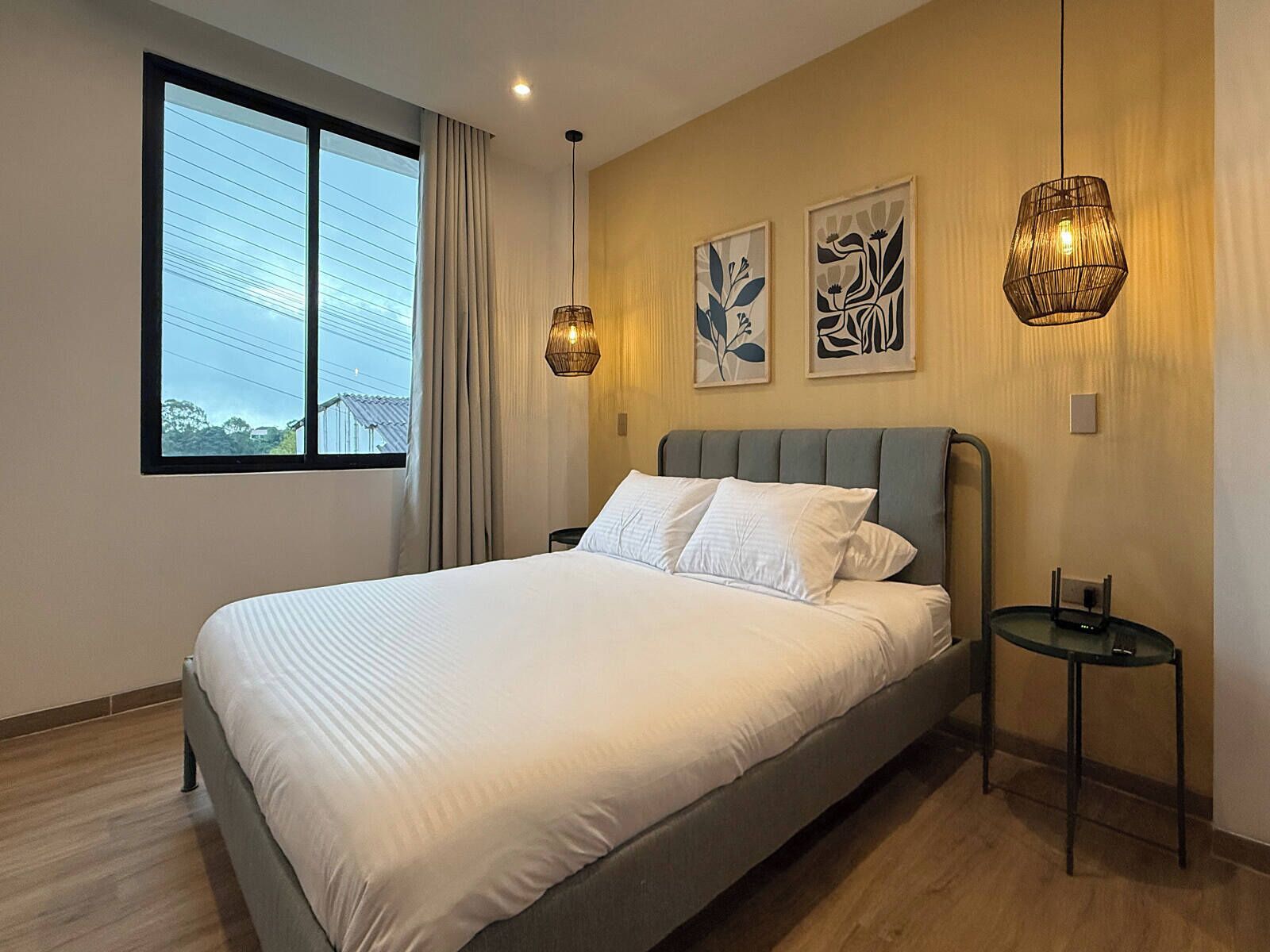 Fjölskylduíbúð | Sérvalin húsgögn, skrifborð, vinnuaðstaða fyrir fartölvur