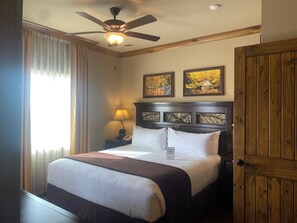 5 Schlafzimmer, Bügeleisen/Bügelbrett, WLAN, Bettwäsche