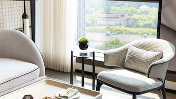 Minibar, in-room safe, blackout curtains, iron/ironing board