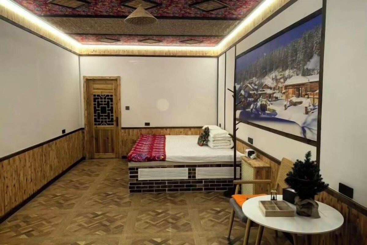 Ruixue Cozy Courtyard Retreat (Private Bathroom + Whole House Floor Heating + Spacious Comfort)