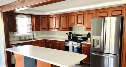 Cozy 3 Bedroom Cottage on farm