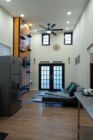 Interior - TOUCAN BLUE HAVEN...Enjoy Pardise  (Granville)