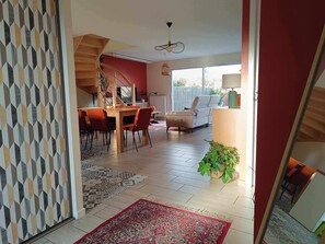 Interior - House with garden and spa located between Bordeaux and the Médoc vineyards (Parempuyre)