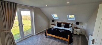 Seaside Escape at Ty Bugail - Holyhead