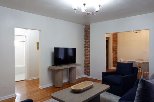 Bricklight District Modern Cottage