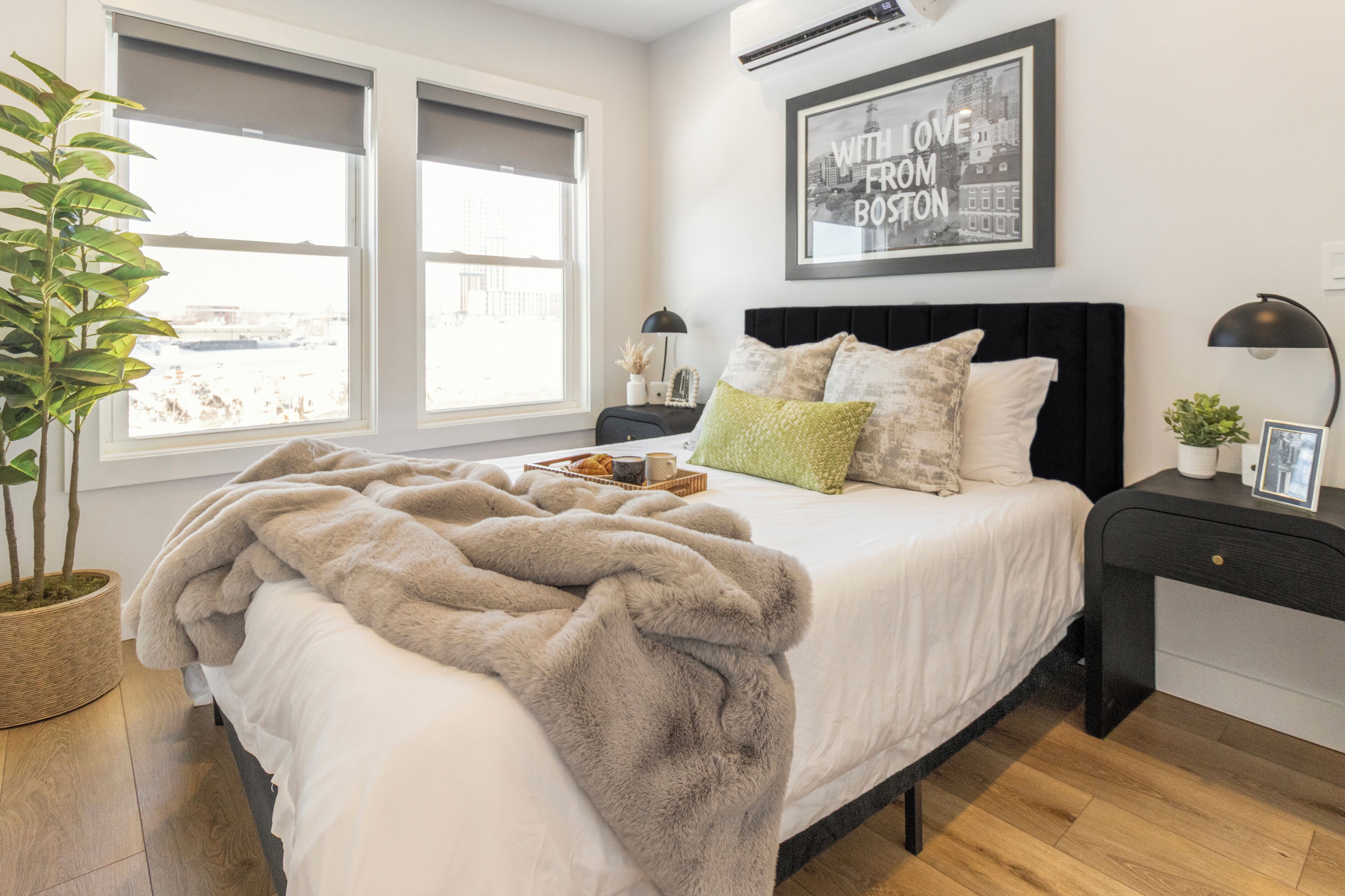 3 bedrooms, iron/ironing board, travel crib, free WiFi