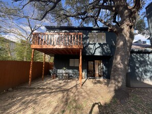 Exterior - Spacious 2BR Townhome Pets OK + Parking! (Austin)