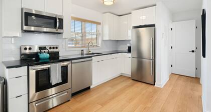 Charming 1-bedroom in welcoming Ardmore with WiFi, AC, washer/dryer in unit.