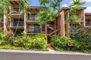 Exterior - Kona Makai #5203 Ocean View ,
A Hawaiian Paradise (Kailua-Kona)