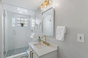 Shower, towels