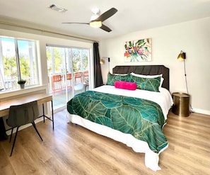 4 bedrooms, free WiFi, bed sheets, wheelchair access