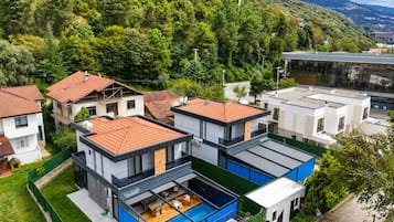 Family Villa | Exterior detail