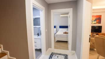 Iron/ironing board, free WiFi