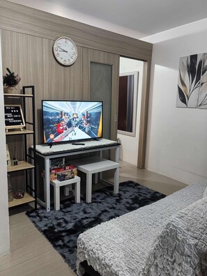 1 slaapkamer, een kluis op de kamer, wifi, beddengoed