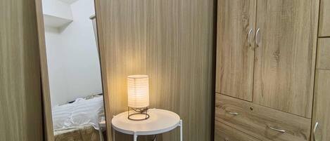 1 habitación, caja de seguridad en la habitación, wifi y ropa de cama