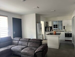 تلفزيون ذكي