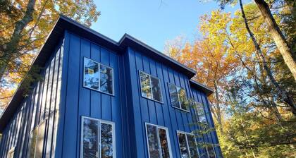Breathtaking Mountain Views across Lake Winnipesaukee- Boat Access Only