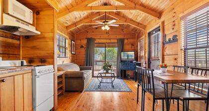 Smoky Bears Den~Tiny Home
