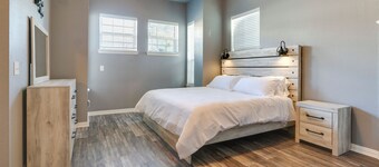 Serene 50-Acre Nature Retreat Near Melissa & Anna