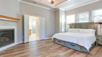 5 bedrooms, Internet, bed sheets