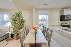Dining - 'Sandhills Sanctuary' Home Near Golfing! (Southern Pines)