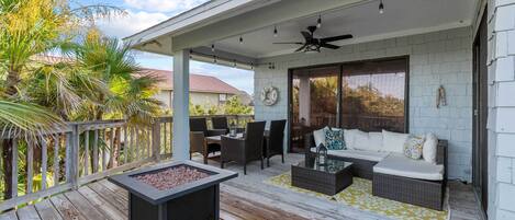 House (4 Bedrooms) | Front of property