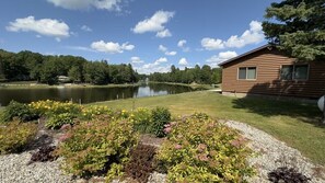 Deluxe Cabin, 2 Bedrooms, Lake View