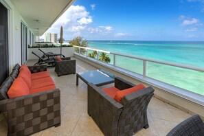 Property grounds - South Bay Beach Club #37 Penthouse - 3 bedroom 3 bathroom Unit (Seven Mile Beach)
