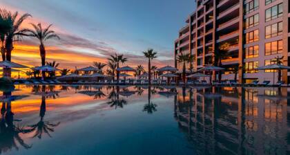 Luxury 3-Bedroom Suite with Ocean Front Views in Sunny Los Cabos