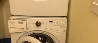 Cozy Waterfront 1-bedroom with WiFi and AC in charming Harriman