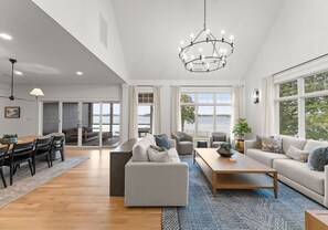 Smart TV, video games