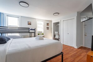 2 bedrooms, desk, iron/ironing board, travel cot