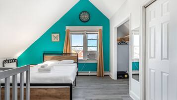 9 soverom, skrivebord, strykejern/-brett og wi-fi